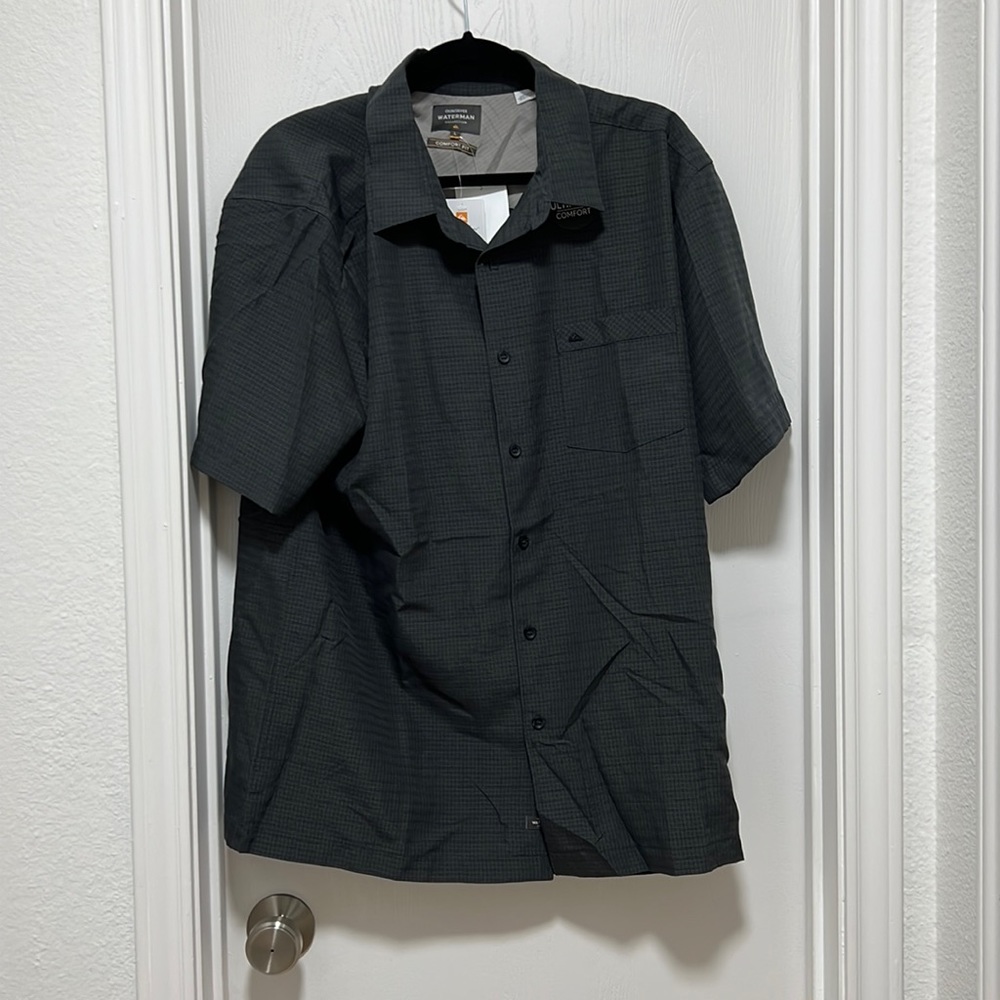 NWT Men Quicksilver button down